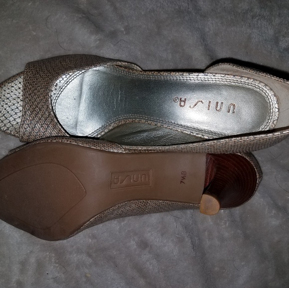 Unisa Champagne snakeskin heels - Picture 2 of 2